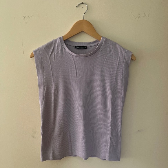Zara Muscle Tee - Picture 1 of 2